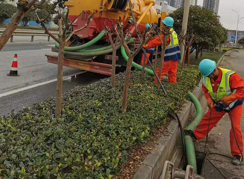芗城市政管道清淤